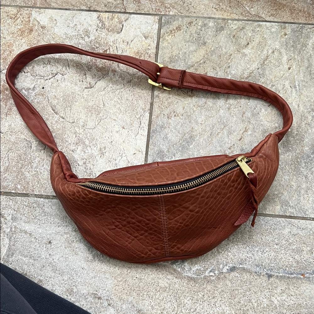 Sven USA Chestnut Leather Fanny Pack Purse